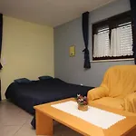 Daire With Parking Space Okrug Gornji - Ciovo - 7546